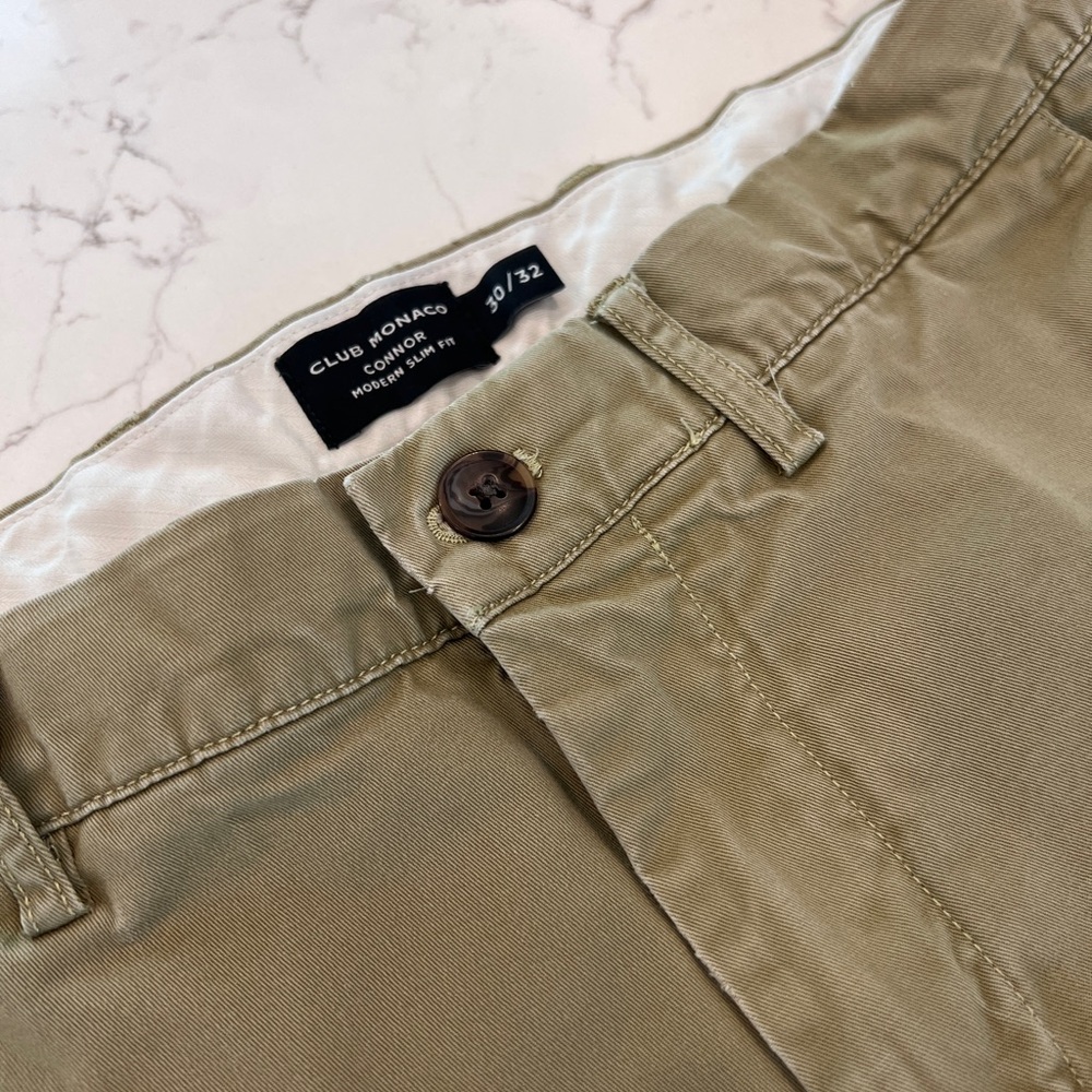 Club Monaco Men's Khaki Chinos